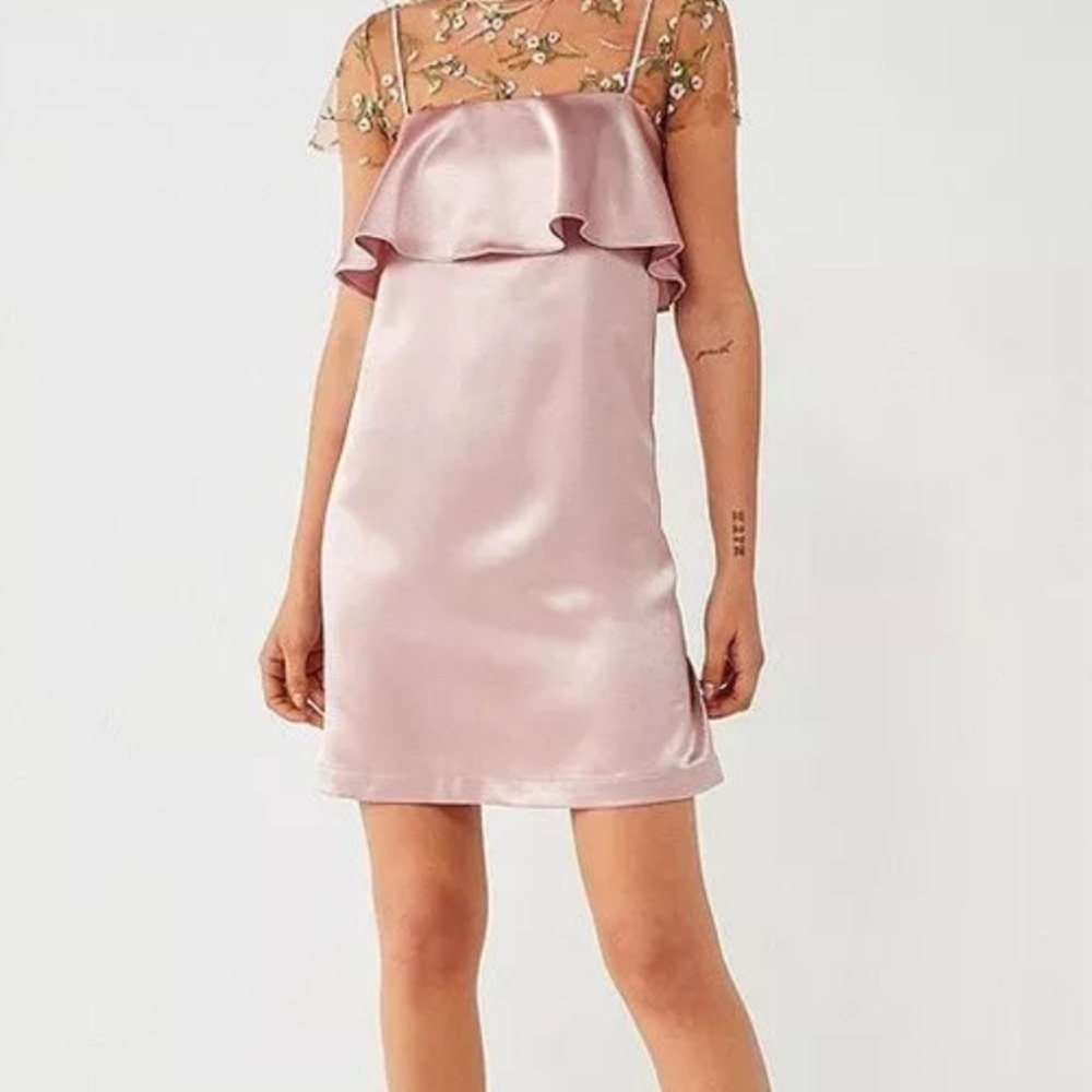 Kimchi Blue - pink satiny mini dress with ruffle. Large
P2P 19 1/2”